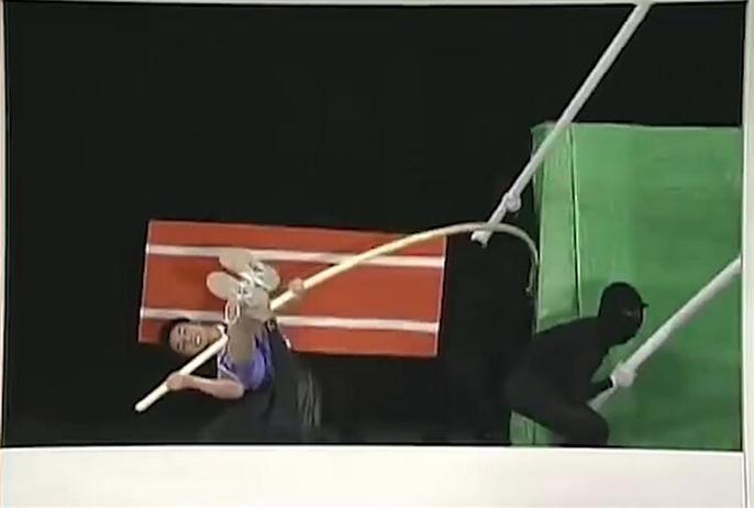 看《超级变变变》27届红衣兔女郎如何利用夏季美食变出奇迹